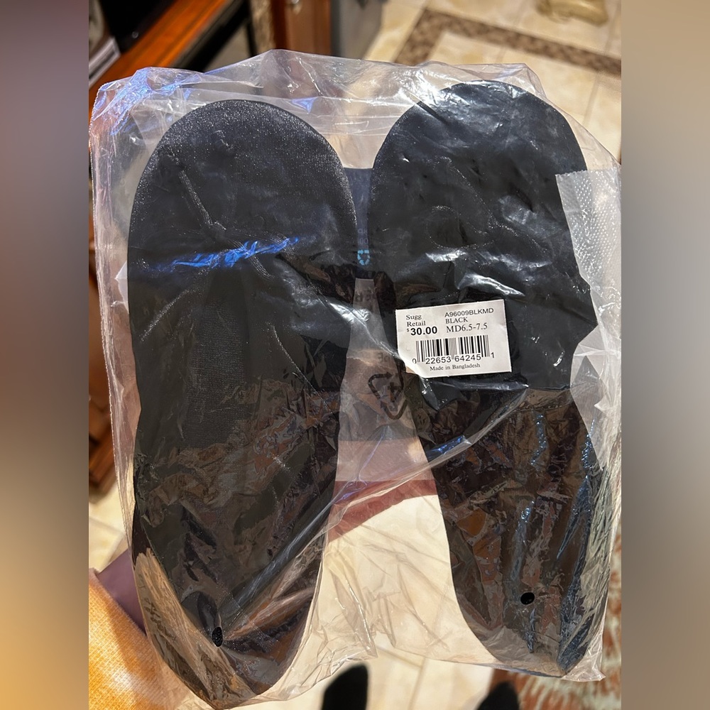 Isotoner black slippers